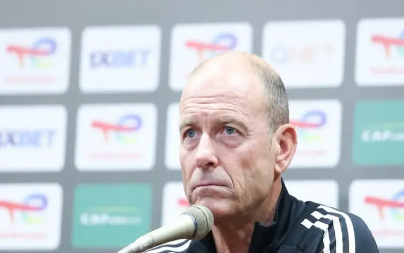 مفاجأة.. الأهلي غير قادر على إقالة توروب بعد نهاية الموسم